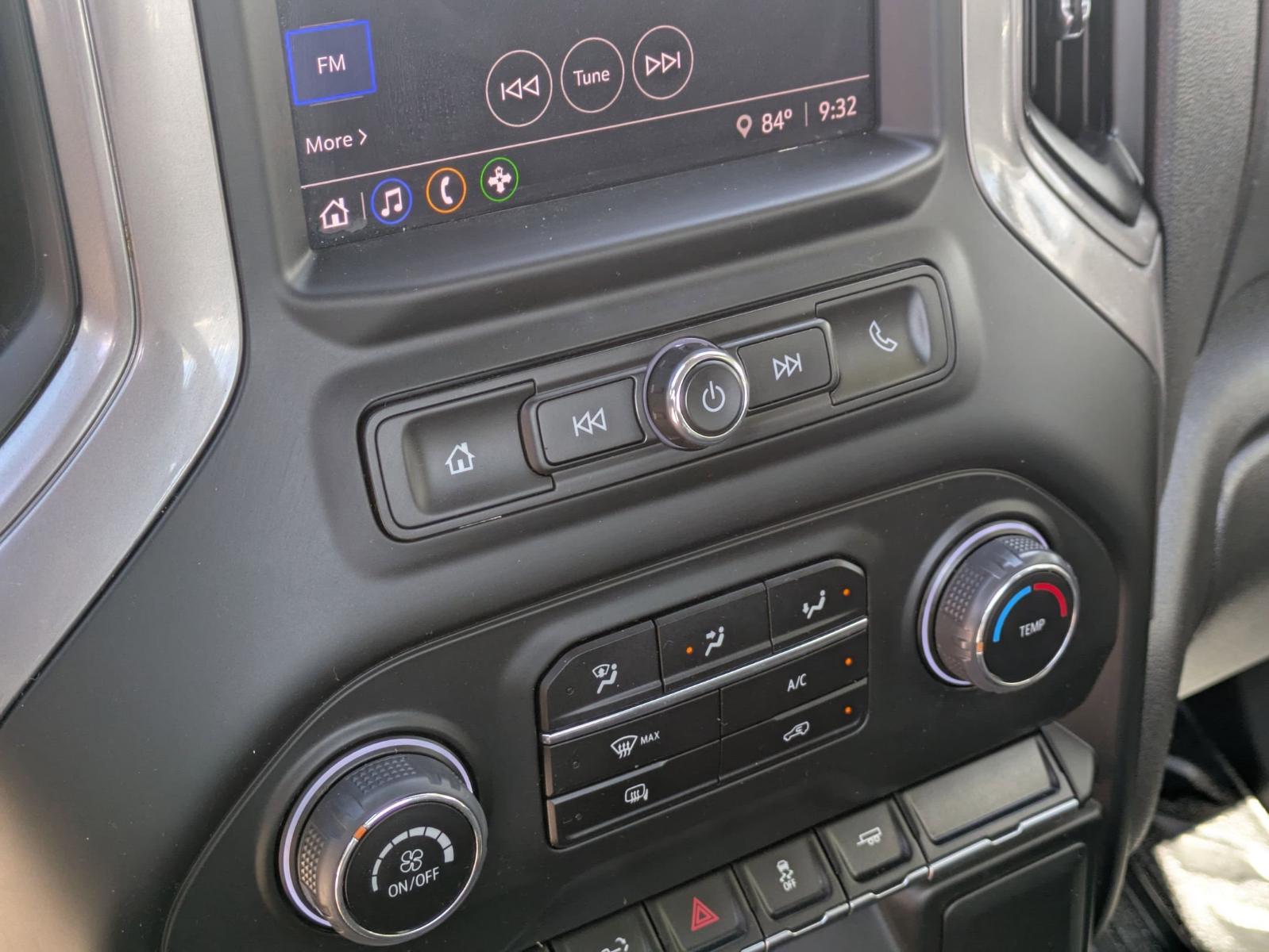 2024 Chevrolet Silverado 1500 Vehicle Photo in SELMA, TX 78154-1460