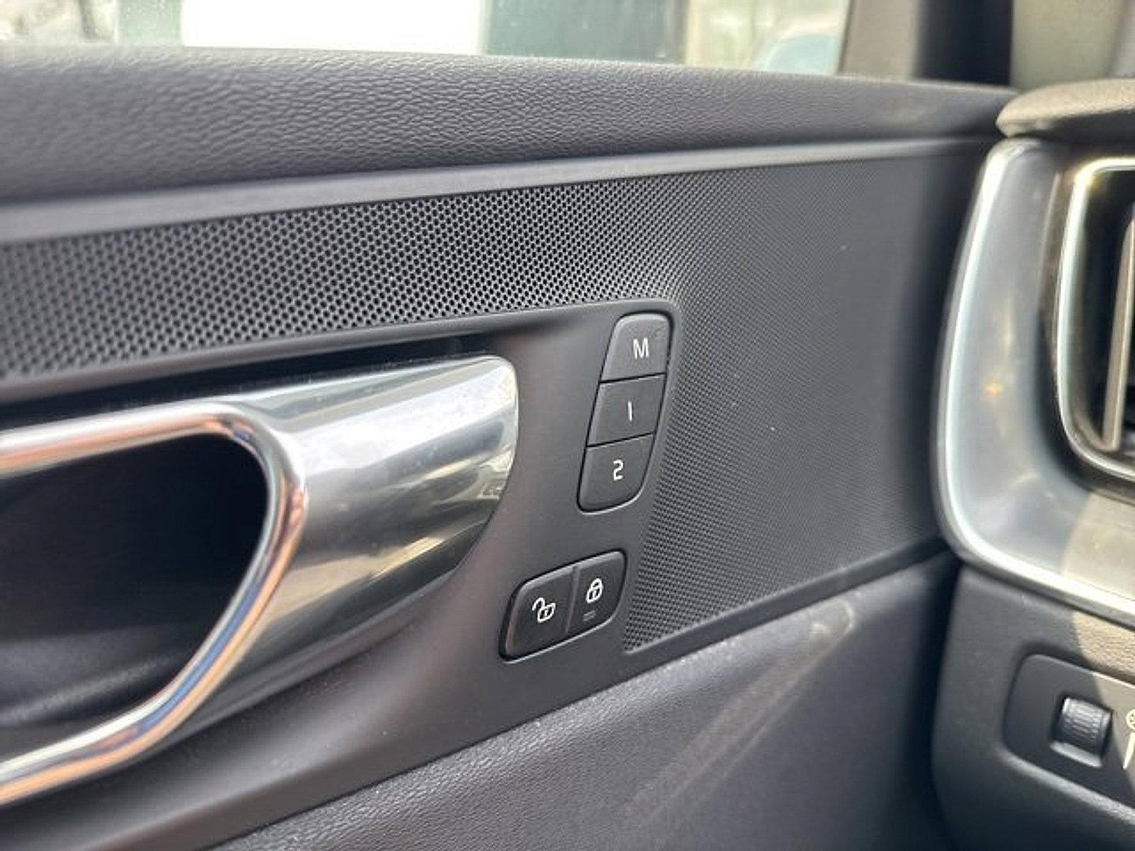 2018 Volvo XC60 Vehicle Photo in Trevose, PA 19053