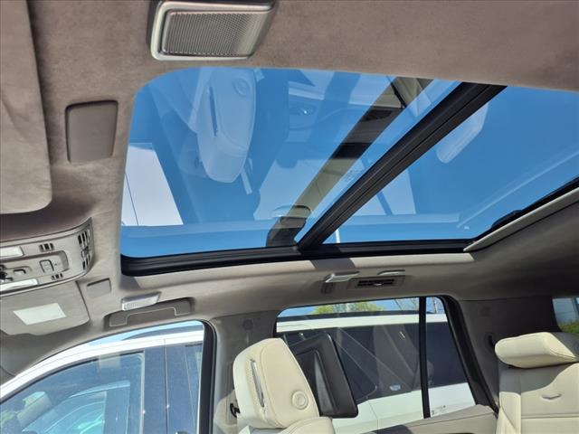 2023 Cadillac Escalade Vehicle Photo in SMITHTOWN, NY 11787-5023
