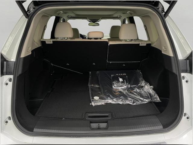 2025 Nissan Rogue Vehicle Photo in Appleton, WI 54913