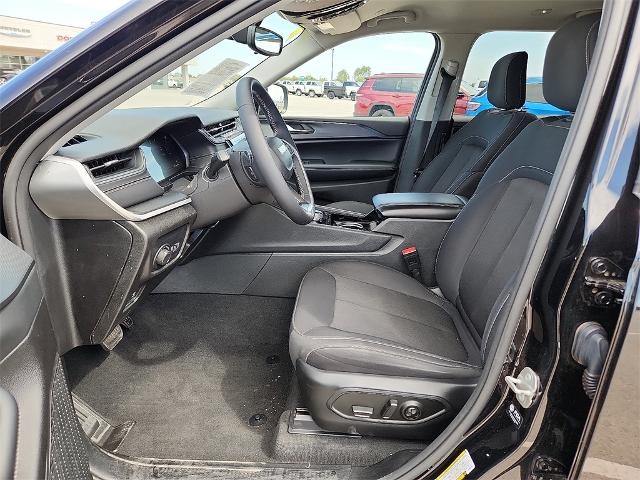 2023 Jeep Grand Cherokee L Vehicle Photo in EASTLAND, TX 76448-3020
