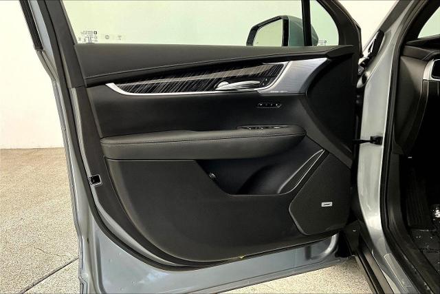 2025 Cadillac XT6 Vehicle Photo in Grapevine, TX 76051