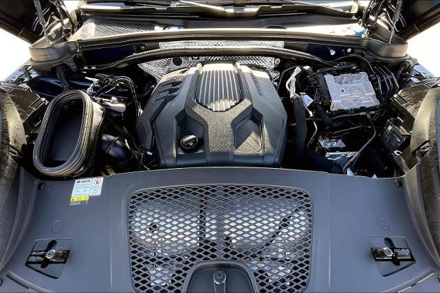 2022 Porsche Macan Vehicle Photo in Tulsa, OK 74145