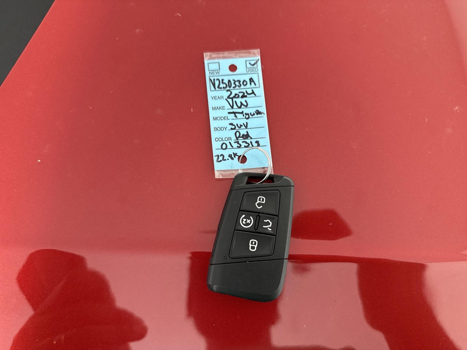 2024 Volkswagen Tiguan Vehicle Photo in Georgetown, TX 78626