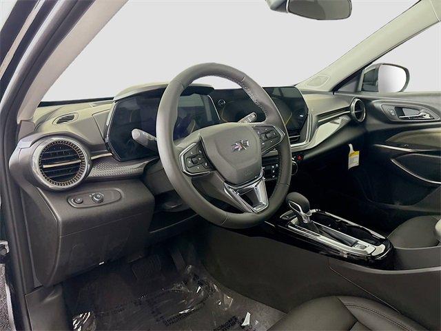 2025 Chevrolet Trax Vehicle Photo in PUYALLUP, WA 98371-4149