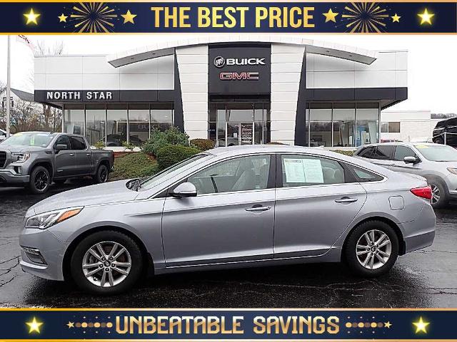 2015 Hyundai SONATA Vehicle Photo in ZELIENOPLE, PA 16063-2910