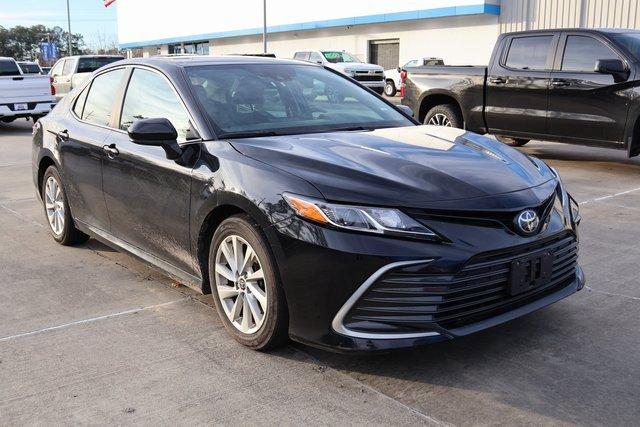 Used 2022 Toyota Camry LE with VIN 4T1C11AK9NU663336 for sale in Covington, LA