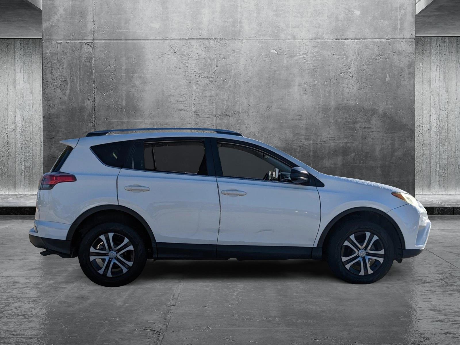 2018 Toyota RAV4 Vehicle Photo in Davie, FL 33331