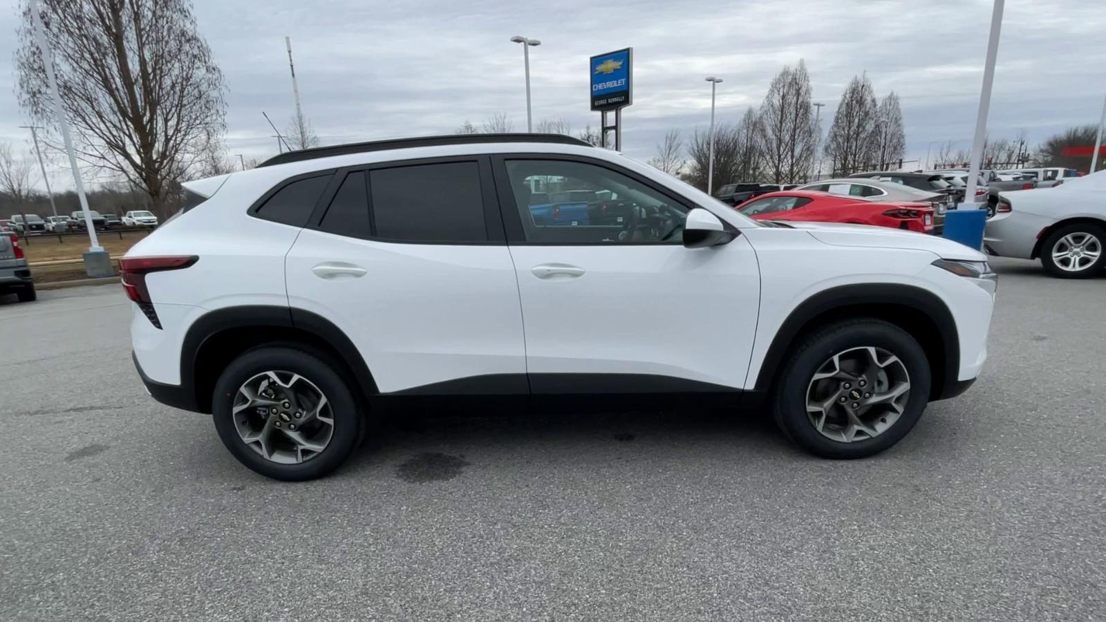 2025 Chevrolet Trax Vehicle Photo in BENTONVILLE, AR 72712-4322