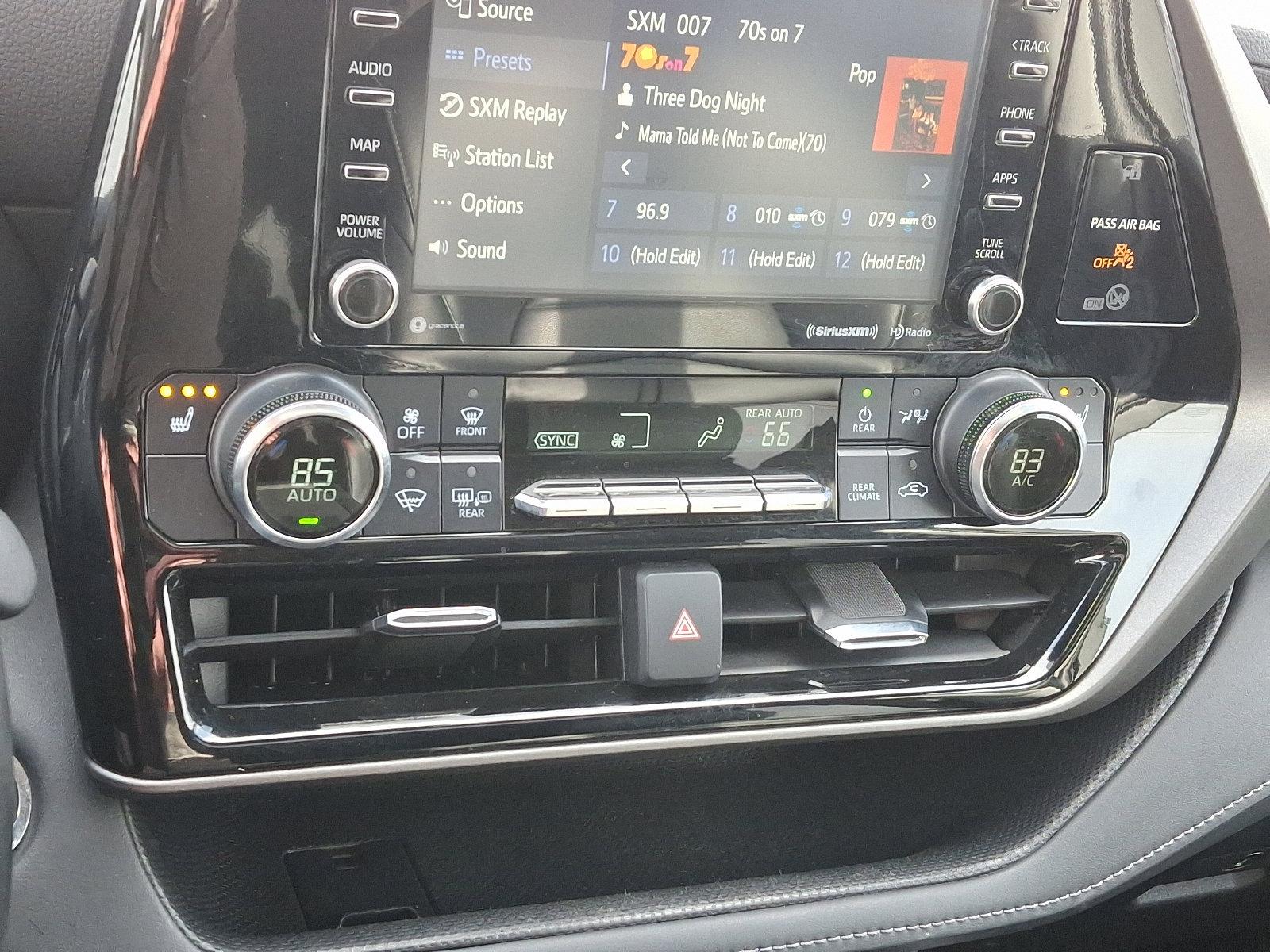 2022 Toyota Highlander Vehicle Photo in Harrisburg, PA 17111