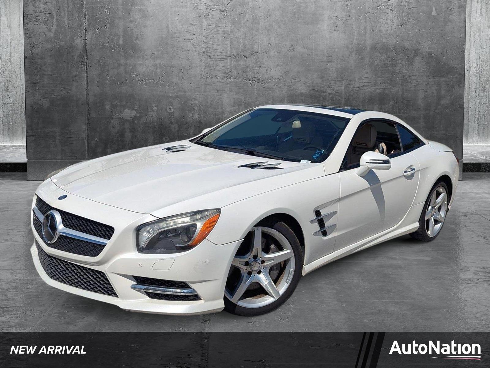 2015 Mercedes-Benz SL-Class Vehicle Photo in Delray Beach, FL 33444