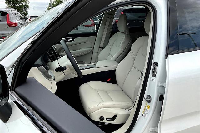 2025 Volvo XC60 Plug-In Hybrid Vehicle Photo in Grapevine, TX 76051