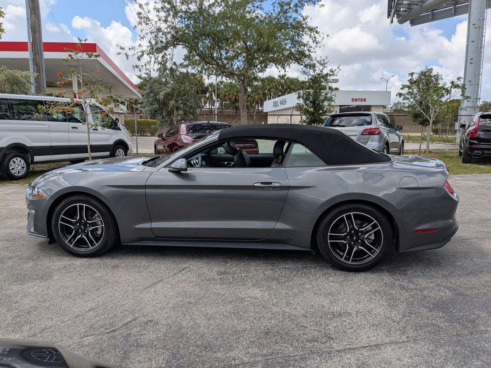 2022 Ford Mustang Vehicle Photo in Miami, FL 33015