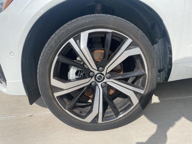 2022 Volvo XC60 Vehicle Photo in Grapevine, TX 76051