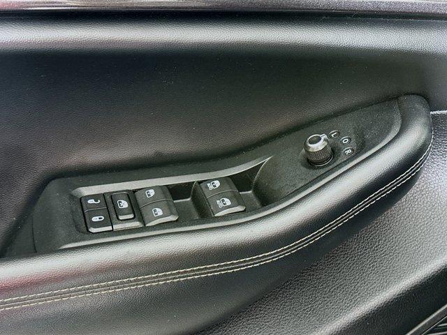 2023 Jeep Grand Cherokee L Vehicle Photo in Doylsetown, PA 18901