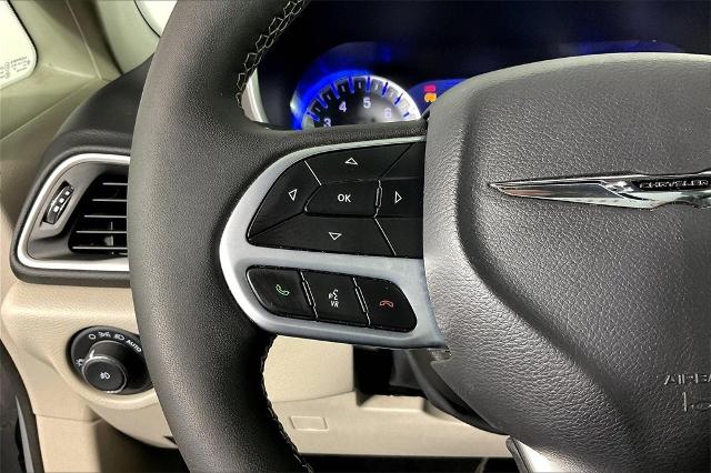 2024 Chrysler Pacifica Vehicle Photo in Tulsa, OK 74129