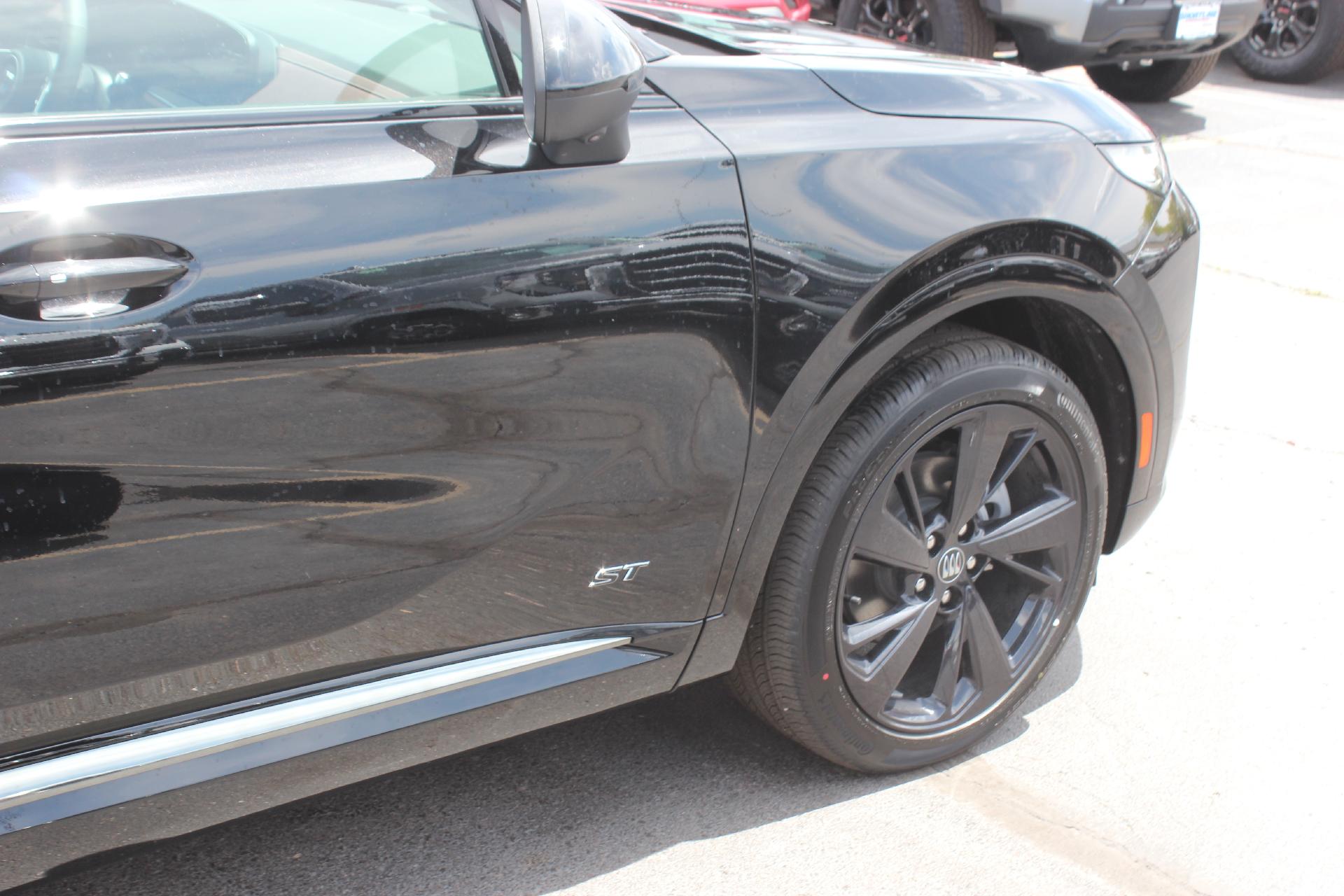 2024 Buick Envision Vehicle Photo in AURORA, CO 80012-4011
