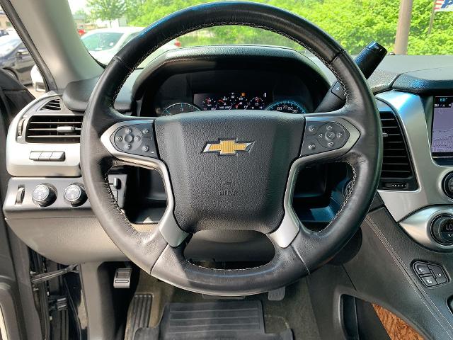 2018 Chevrolet Tahoe Vehicle Photo in MOON TOWNSHIP, PA 15108-2571