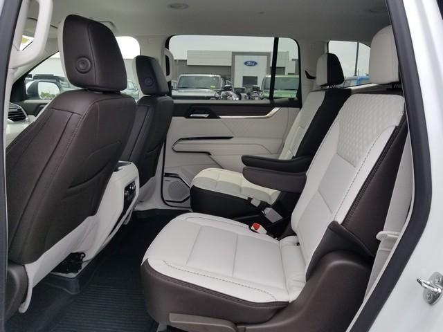 2025 GMC Acadia Vehicle Photo in ELYRIA, OH 44035-6349
