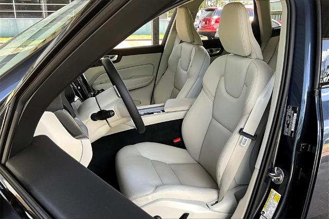 2025 Volvo XC60 Plug-In Hybrid Vehicle Photo in Houston, TX 77007