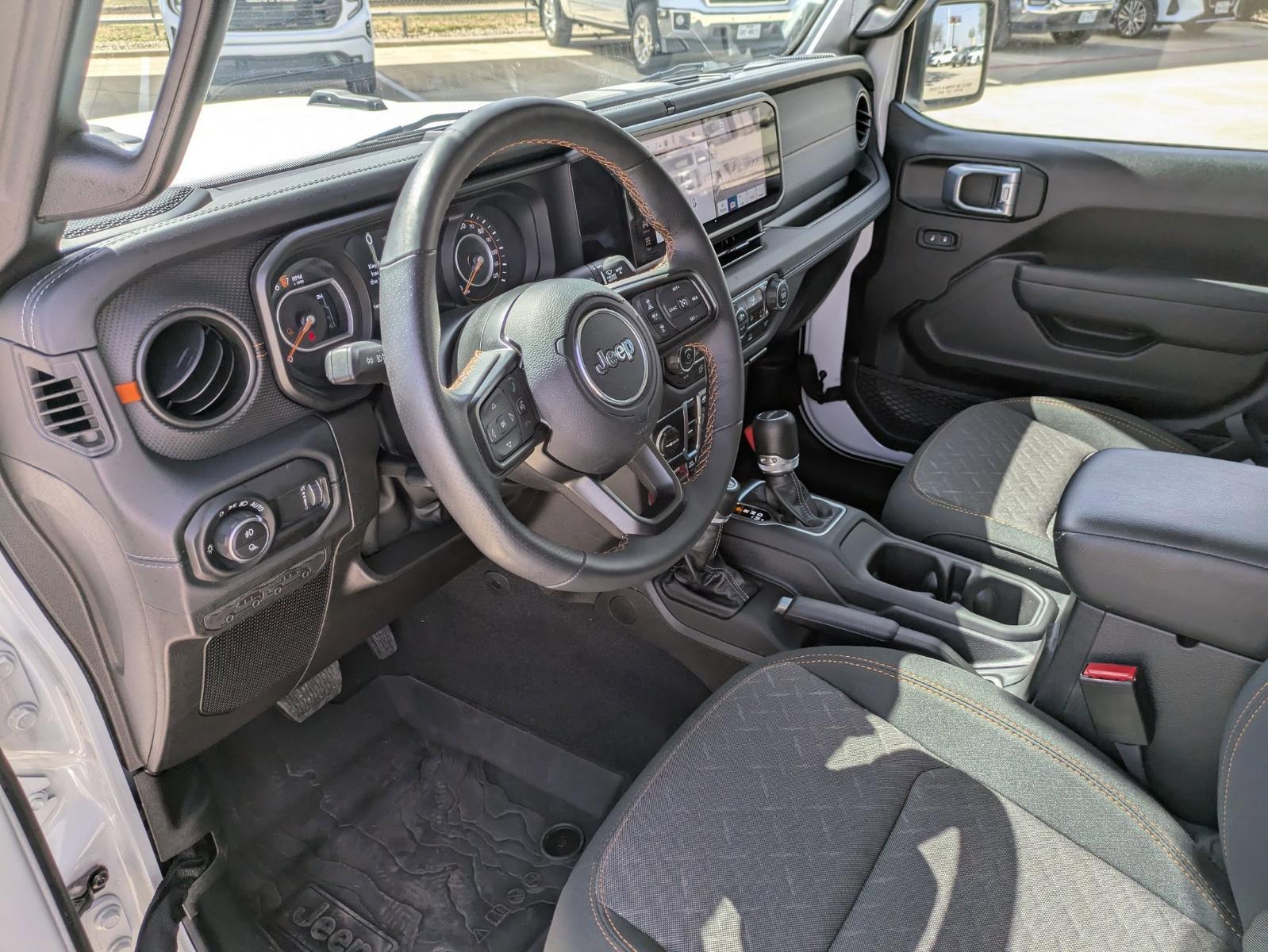 2024 Jeep Gladiator Vehicle Photo in SELMA, TX 78154-1460