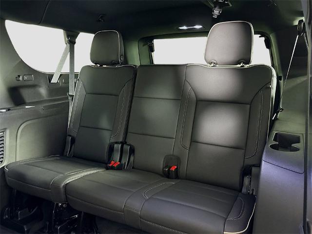 2025 GMC Yukon XL Vehicle Photo in PUYALLUP, WA 98371-4149