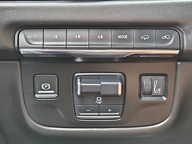 2025 Cadillac Escalade Vehicle Photo in TREVOSE, PA 19053-4984