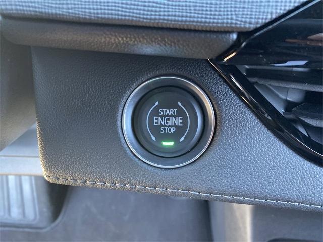 2025 Buick Enclave Vehicle Photo in GOODYEAR, AZ 85338-1310