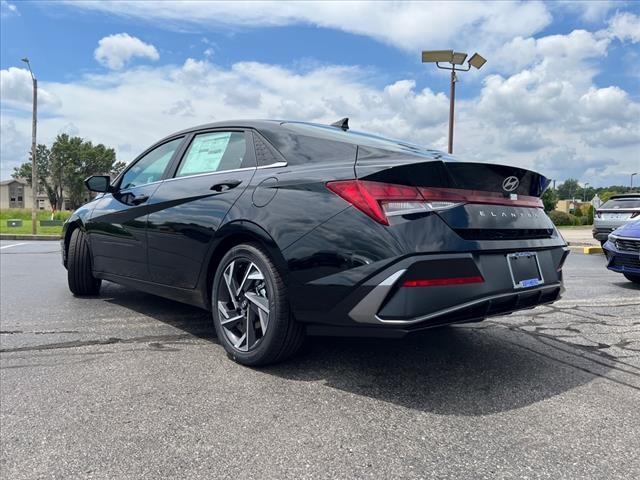 2024 Hyundai ELANTRA Vehicle Photo in Shiloh, IL 62269