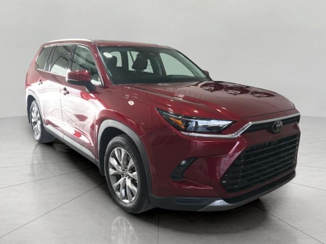 2024 Toyota Grand Highlander Vehicle Photo in GREEN BAY, WI 54303-3330