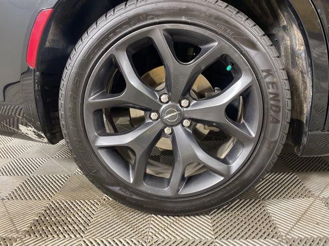 2022 Chrysler 300 Vehicle Photo in PHOENIX, AZ 85014-3381