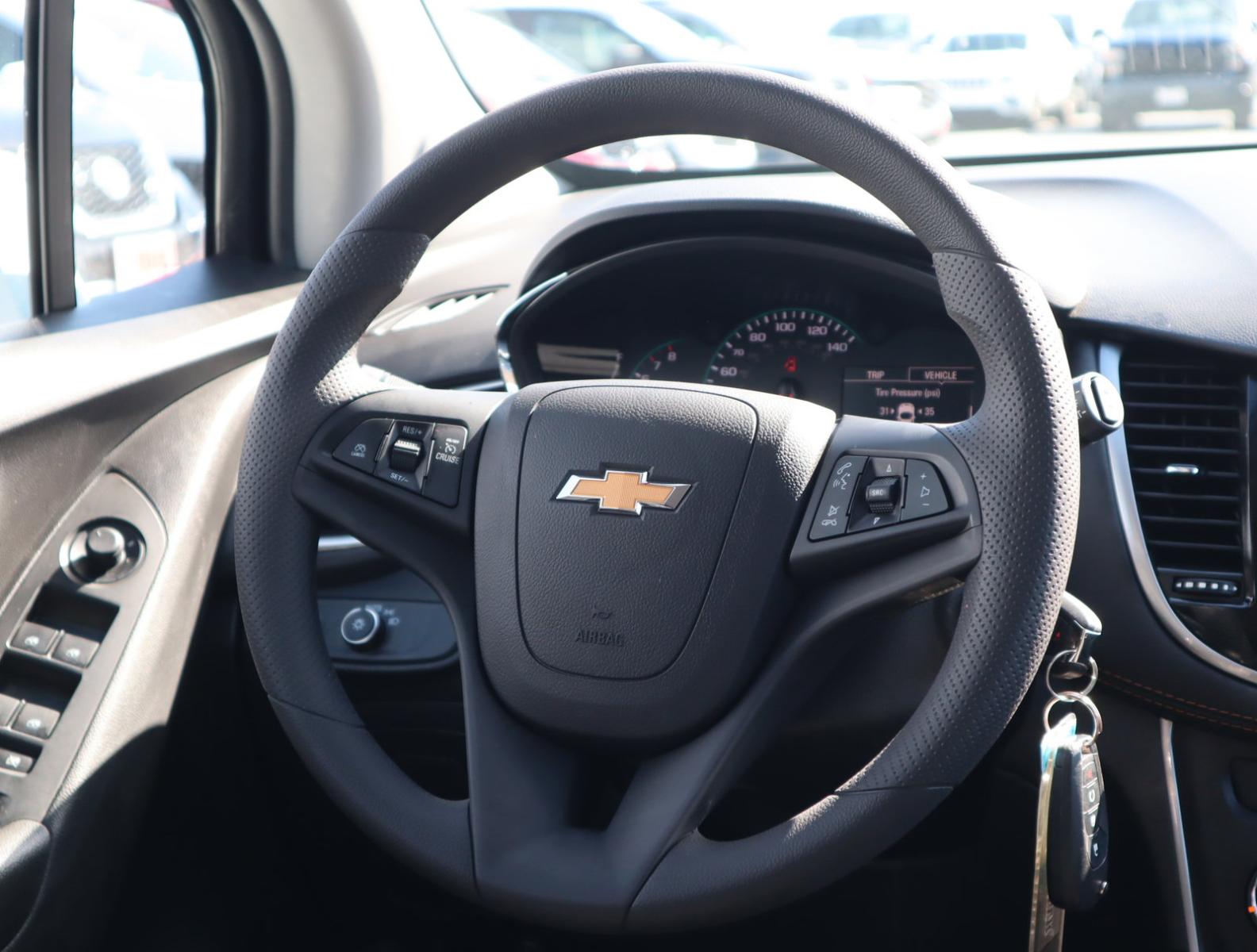 2022 Chevrolet Trax Vehicle Photo in LOS ANGELES, CA 90007-3794