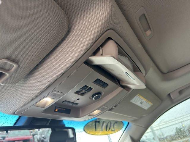 2017 GMC Yukon Vehicle Photo in MEDINA, OH 44256-9631