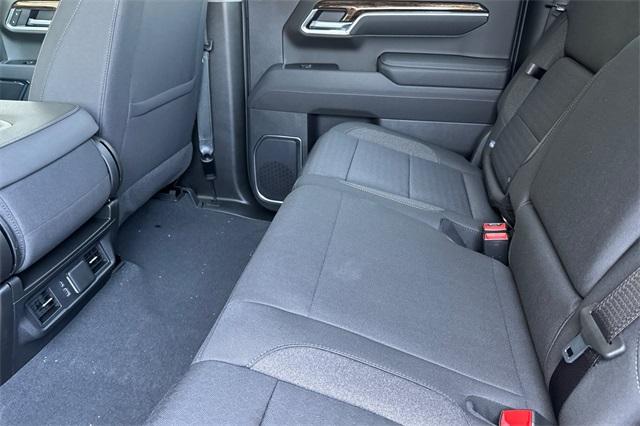2025 GMC Sierra 1500 Vehicle Photo in ELK GROVE, CA 95757-8703