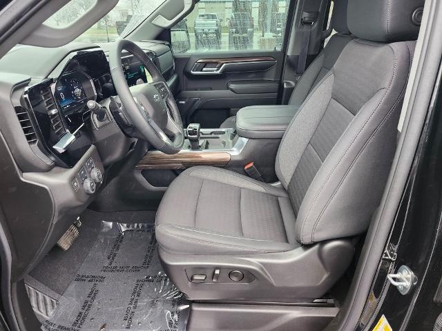 2024 Chevrolet Silverado 1500 Vehicle Photo in GREEN BAY, WI 54304-5303