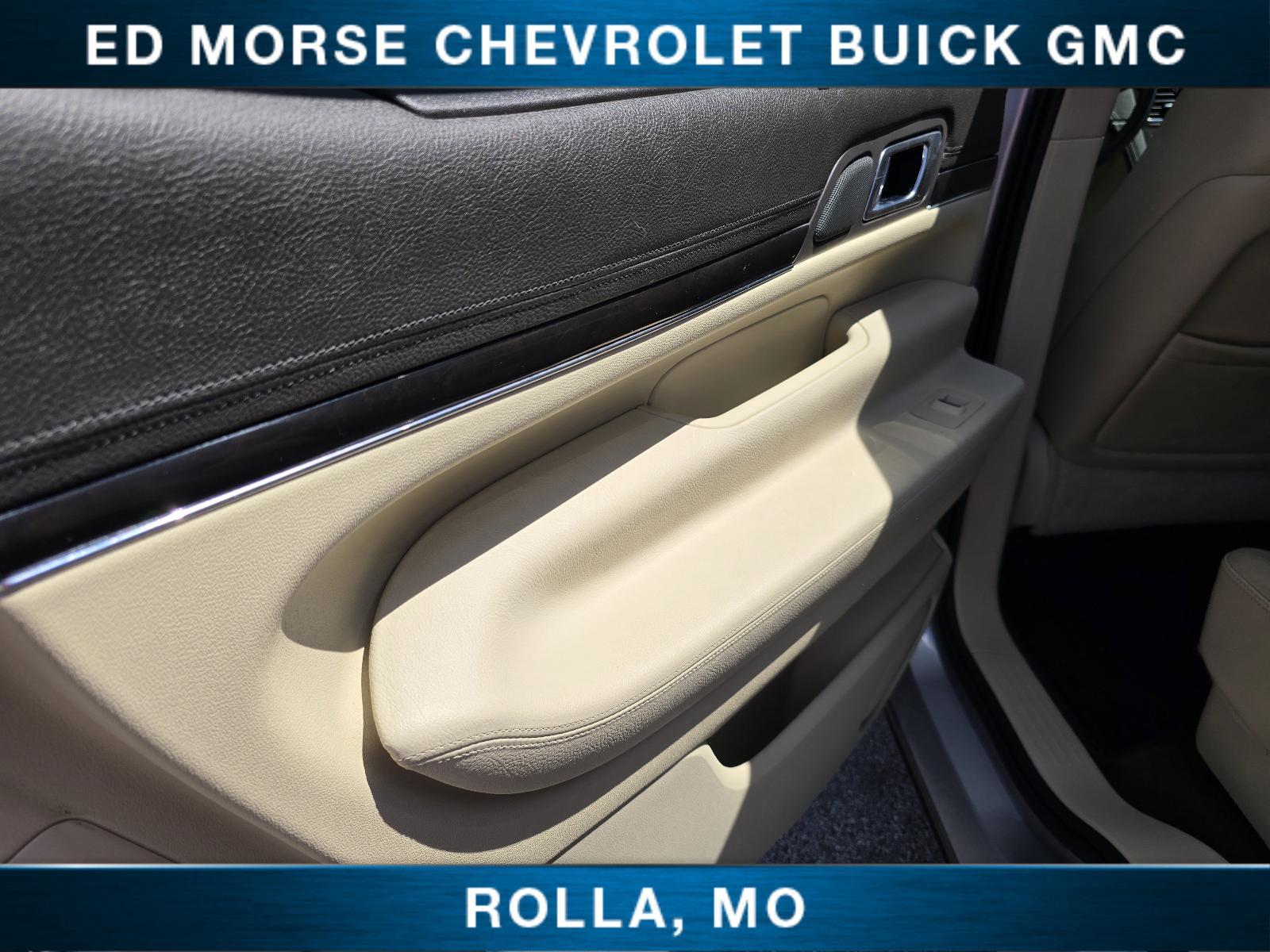 2014 Lincoln MKT Vehicle Photo in Rolla, MO 65401
