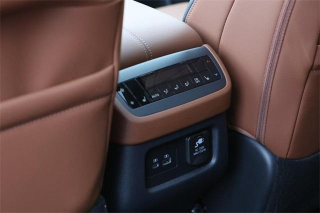 2025 Nissan Pathfinder Vehicle Photo in Hazelwood, MO 63042