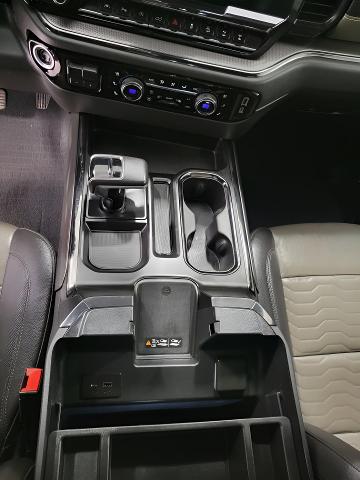 2022 Chevrolet Silverado 1500 Vehicle Photo in APPLETON, WI 54914-4656