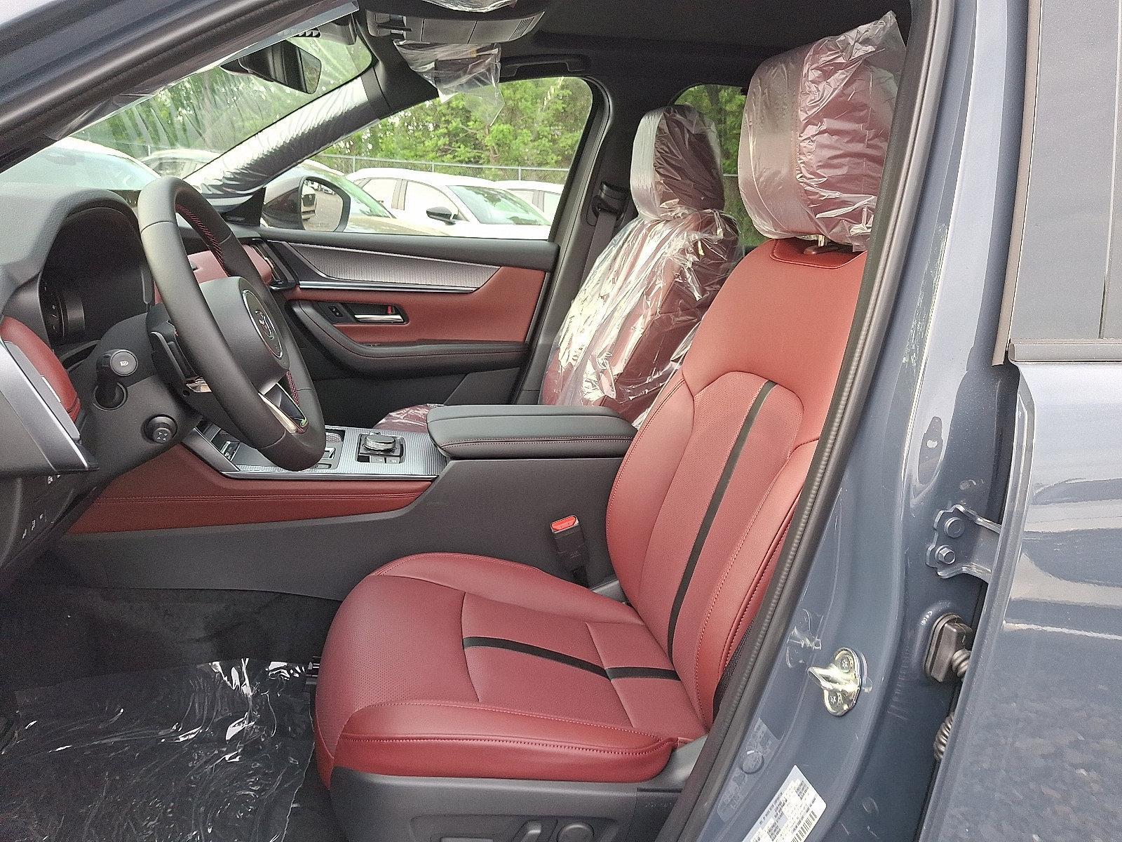 2025 Mazda CX-70 Vehicle Photo in Trevose, PA 19053