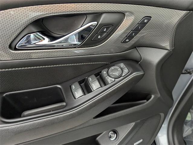 2023 Chevrolet Traverse Vehicle Photo in ENGLEWOOD, CO 80113-6708