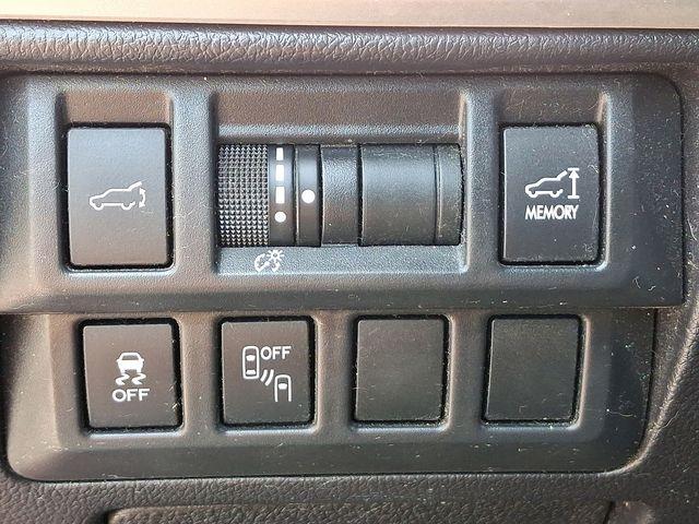 2017 Subaru Outback Vehicle Photo in DANBURY, CT 06810-5034