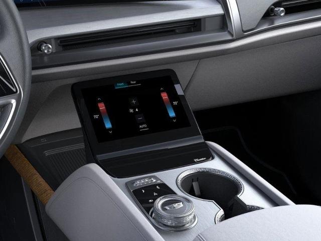 2026 Cadillac VISTIQ Vehicle Photo in GREEN BAY, WI 54303-3330