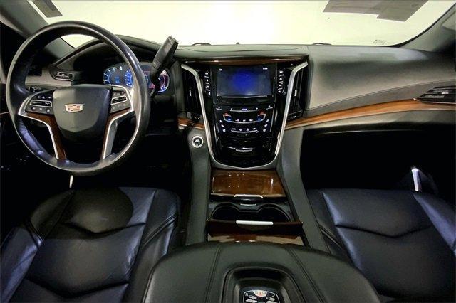 2020 Cadillac Escalade Vehicle Photo in INDEPENDENCE, MO 64055-1314