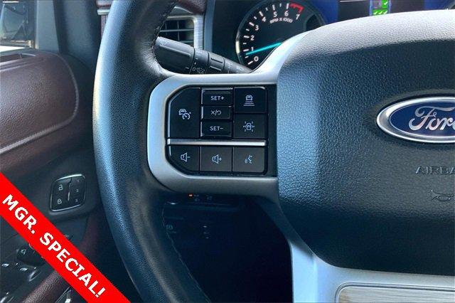 2022 Ford Expedition Vehicle Photo in TOPEKA, KS 66609-0000