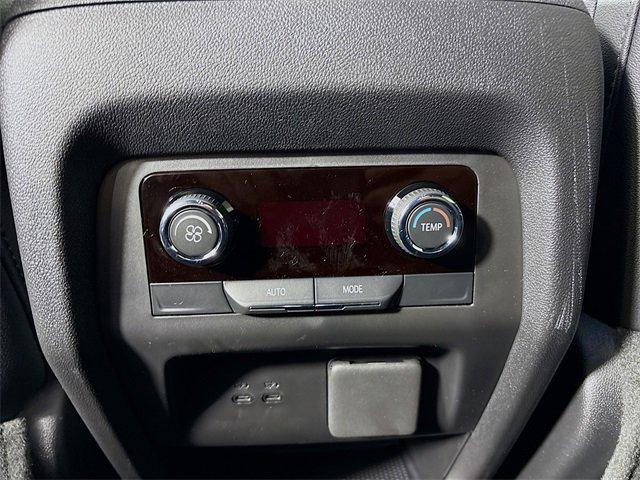 2025 Chevrolet Traverse Vehicle Photo in PUYALLUP, WA 98371-4149