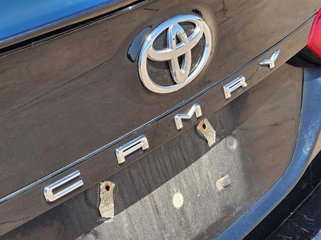 2019 Toyota Camry Vehicle Photo in DENTON, TX 76210-9321
