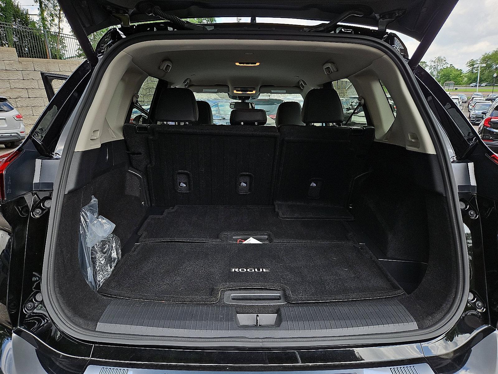2024 Nissan Rogue Vehicle Photo in Jenkintown, PA 19046