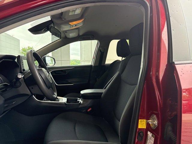 2019 Toyota RAV4 Vehicle Photo in Flemington, NJ 08822