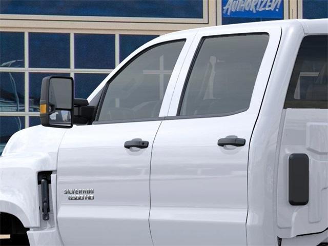 2025 Chevrolet Silverado Chassis Cab Vehicle Photo in ENGLEWOOD, CO 80113-6708