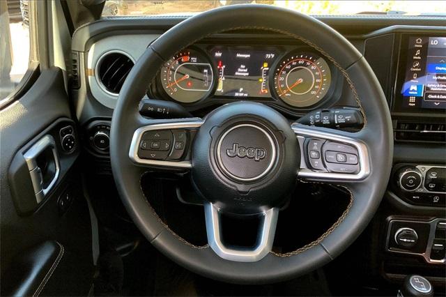 2024 Jeep Wrangler Vehicle Photo in KANSAS CITY, MO 64114-4545